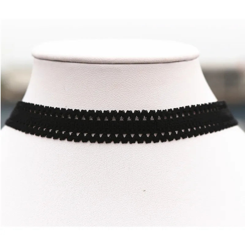 Gothic Choker Necklaces for Women Clavicle Collares Fashion Jewelry Bijoux Colier Necklaces Smile Pendants Fashion Neck Jewelry