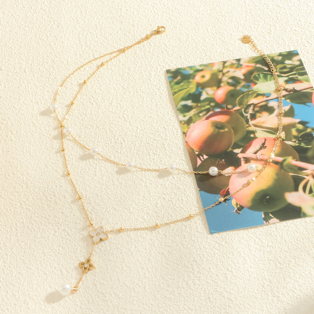 Women's fashion necklace Simple and elegant style double necklace pearl clover pendant inlaid shell Suitable for daily wear