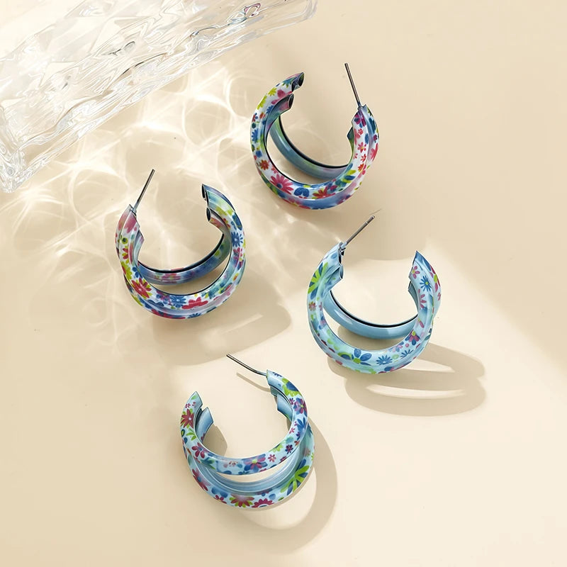 A Pair of Exaggerated Printed Three-ring C-shaped Earrings for Women, Suitable for Gifting and Fashionable Earrings