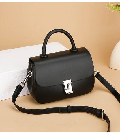 New Women's Bags, Fashionable and Versatile Saddle Bags, Niche High-End Armpit Bags, Single Shoulder Crossbody Bags for Commuting and Shopping