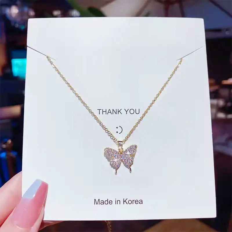 Cute Anime Necklaces For Women Crystal Bear Cartoon Pendant Necklace 2023 Luxury Clavicle Chain Fashion Korean Jewelry Wholesale