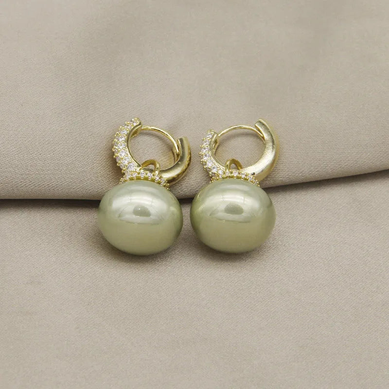 Korean Version High Quality New Atmospheric One Two Wear Colorful Blue Pearl Circle Ear Button Design Eardrop for Girls.