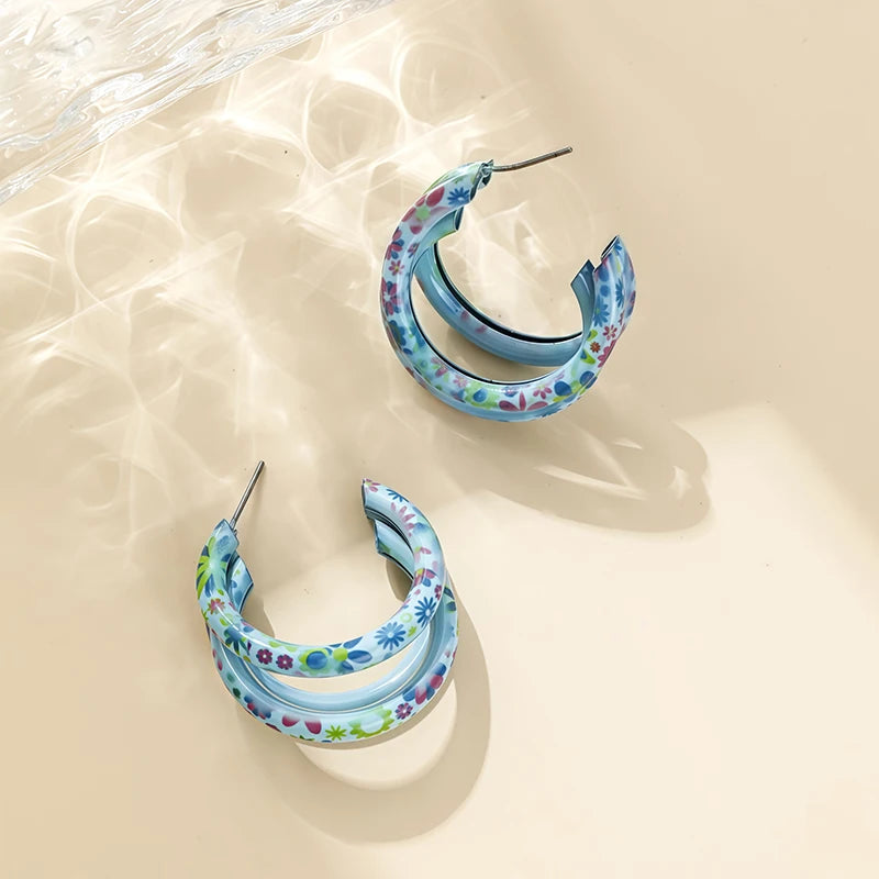A Pair of Exaggerated Printed Three-ring C-shaped Earrings for Women, Suitable for Gifting and Fashionable Earrings