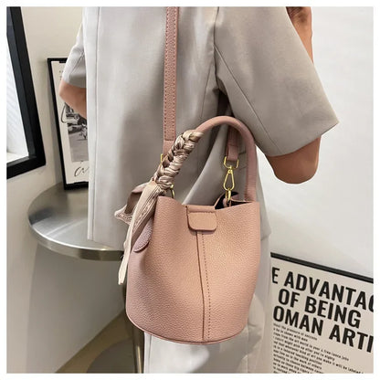 Fashion Women Crossbody Bags Autumn Winter Shoulder Bags Luxury Brand Design Bucket Bag Ladies PU Leather Portable Hand Bags