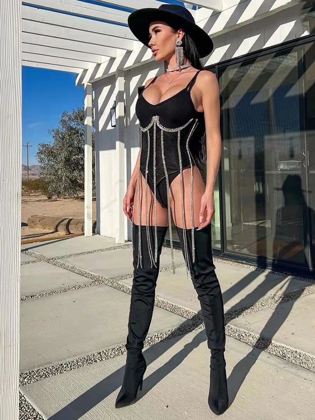 Women Tunic Bras In Waist Corset Tops Fashion Diamond Luxury Diamond Tassel Corset Slim Vest Sexy Tmesh Sheer Top Female 2025