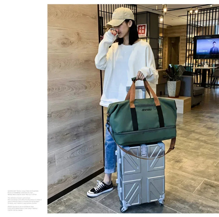 Fashion Travel Bags For Women Large Capacity Men's Sports bag Waterproof Female Messenger Bag Dry And Wet Dropshipping