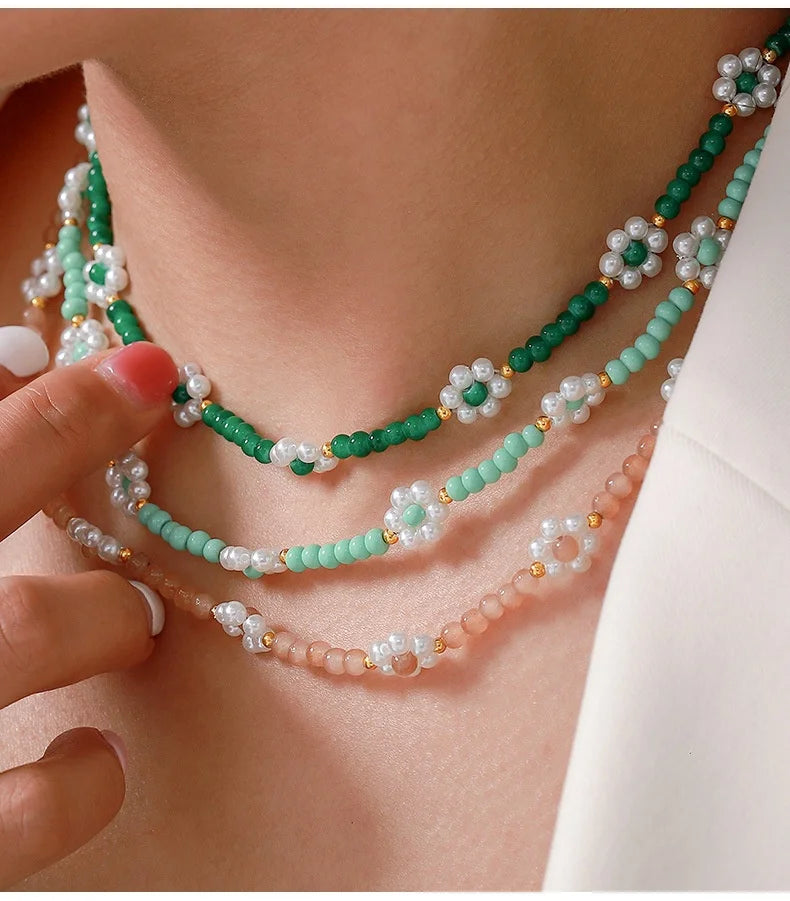 Women's Necklace Elegant Handmade Bead Color Natural Stone Woven Collarbone Chain Fashionable and Versatile Jewelry Accessories