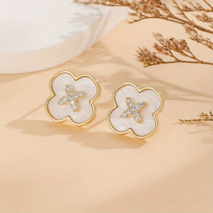 Simple and Versatile Design Earrings for Family and Friends As Gifts, Daily Accessories for Sale in Pairs