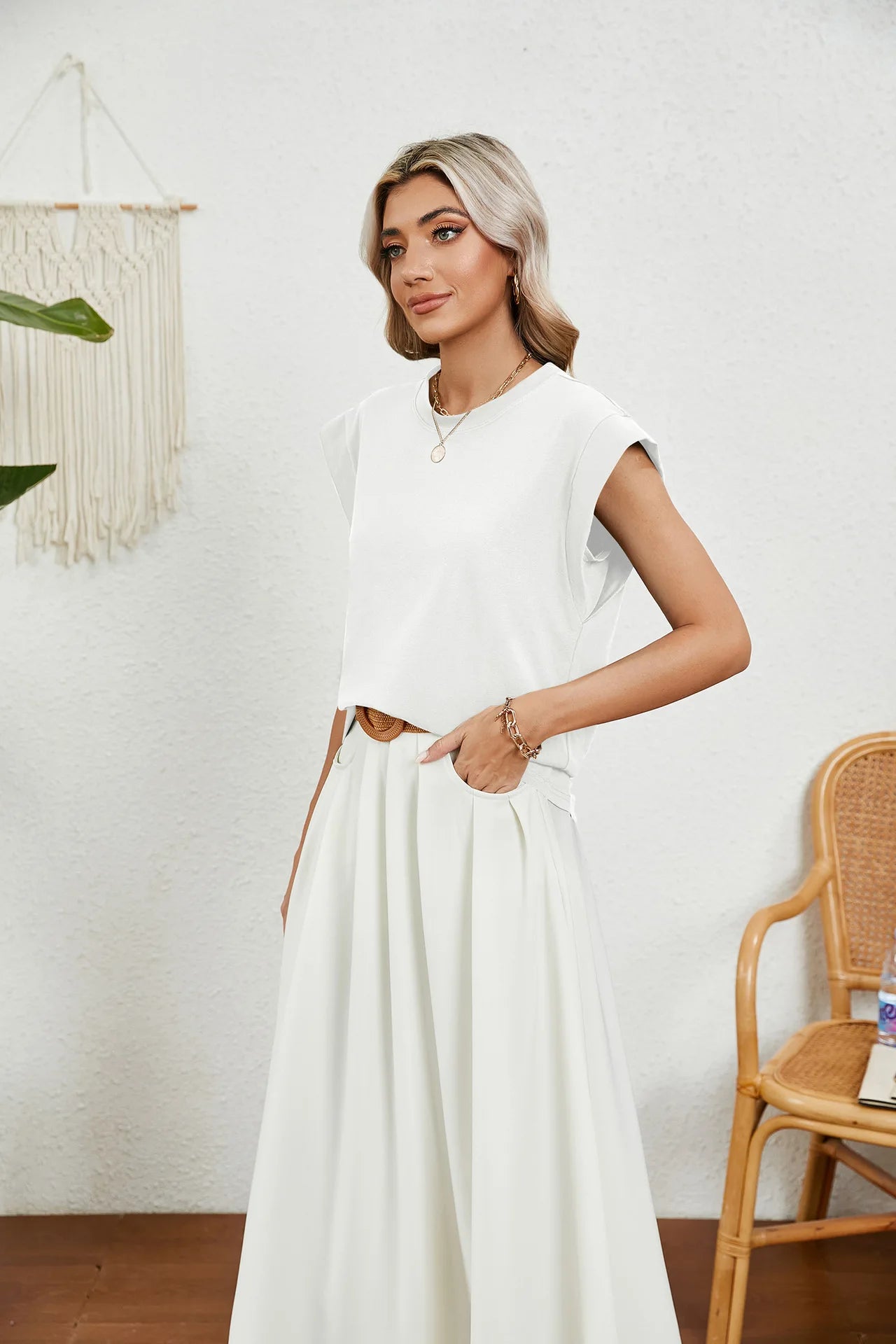 Tops for Women Trendy Summer Casual Short Sleeve Basic Textured Stripe Solid Color Round Neck T Shirts Blouse 2024