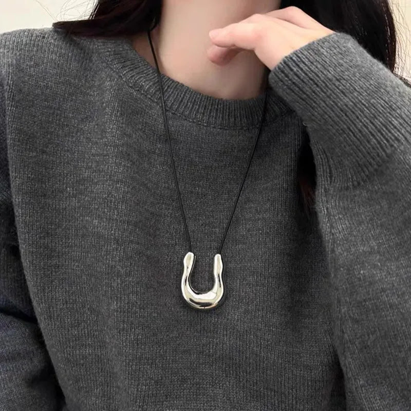 New U-shaped Metal Necklace for Women Long Rope Sweater Chain Accessories Black Rope chain Fashion Jewelry Gifts
