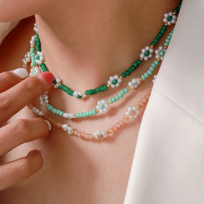 Women's Necklace Elegant Handmade Bead Color Natural Stone Woven Collarbone Chain Fashionable and Versatile Jewelry Accessories