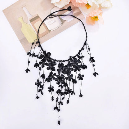 Bohemian Flower Necklace Hand Woven Multi-layer Floral Necklace Exaggerated Collarbone Chain Bridal Dress Accessories for Women