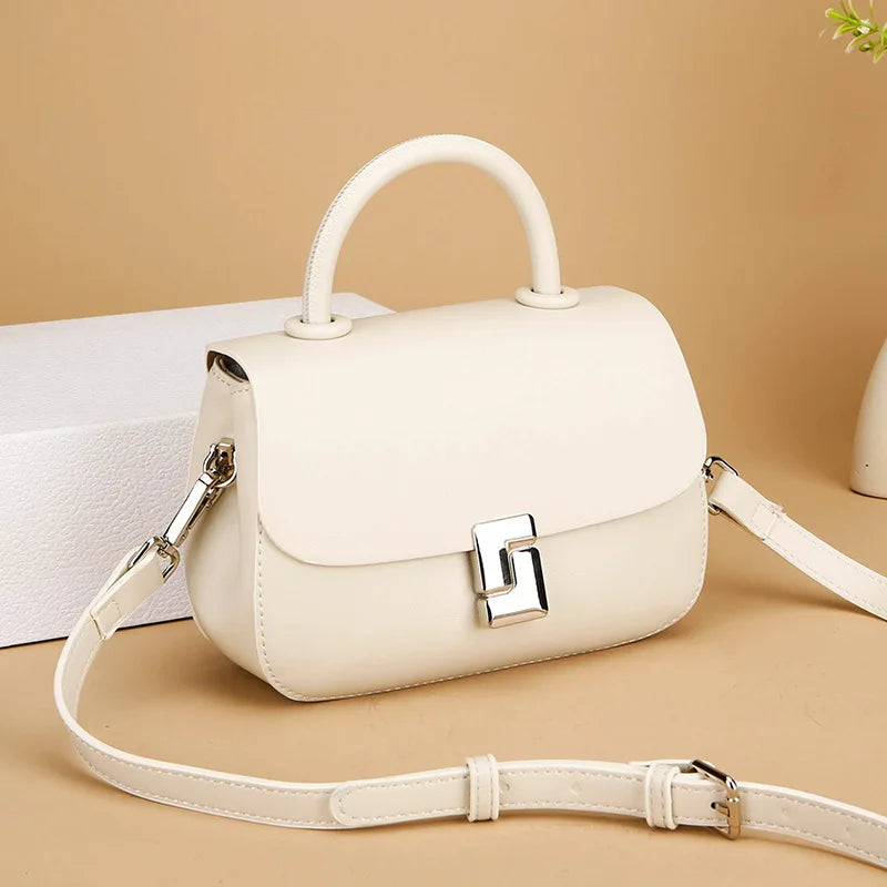 New Women's Bags, Fashionable and Versatile Saddle Bags, Niche High-End Armpit Bags, Single Shoulder Crossbody Bags for Commuting and Shopping