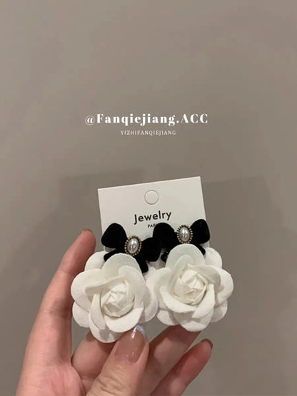 Vintage Camellia Earrings Velvet Bow Earrings for Women Luxury Jewelry Earrings Woman Stud Earrings