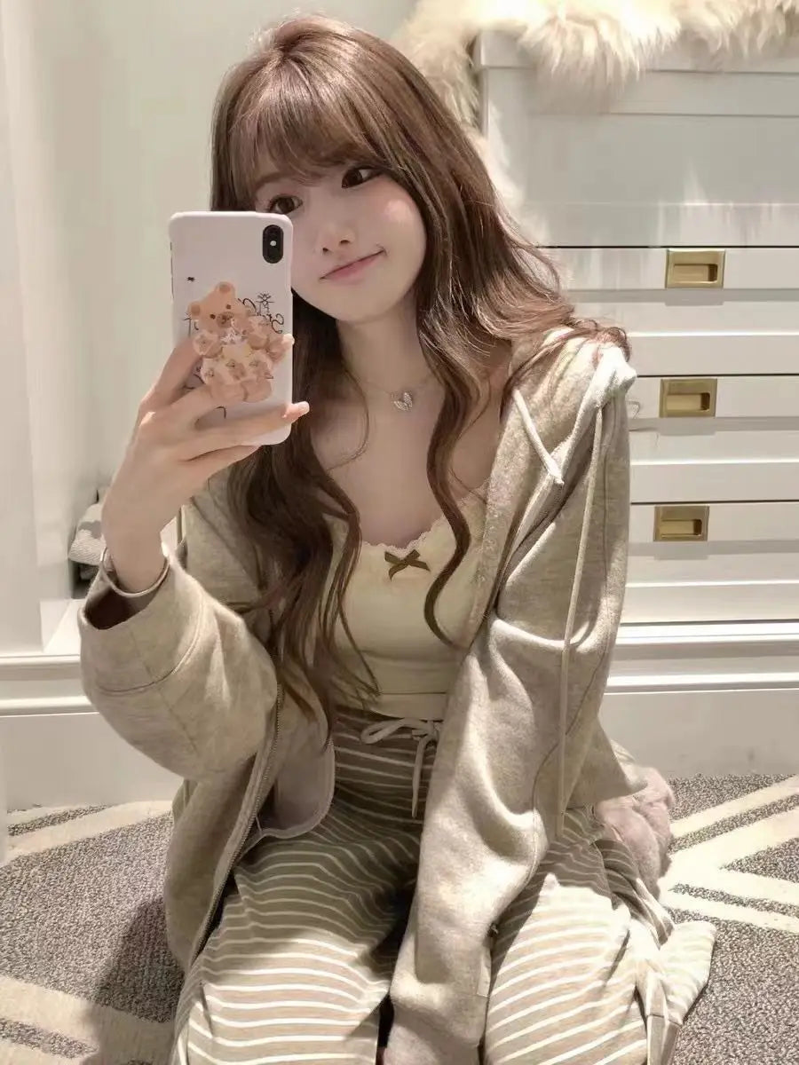 Women Camisole Tank Tops Sexy Bow Sleeveless Corset Top with Chest Pad Sweet Lace Patchwork Crop Tops Summer Slim Elegant Camis