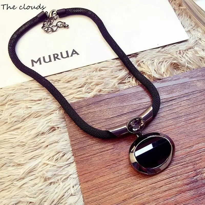 New Arrival WomenPendant Necklaces All-matchElegant Black Beaded NecklaceExaggerated Clavicle Chain Accessories