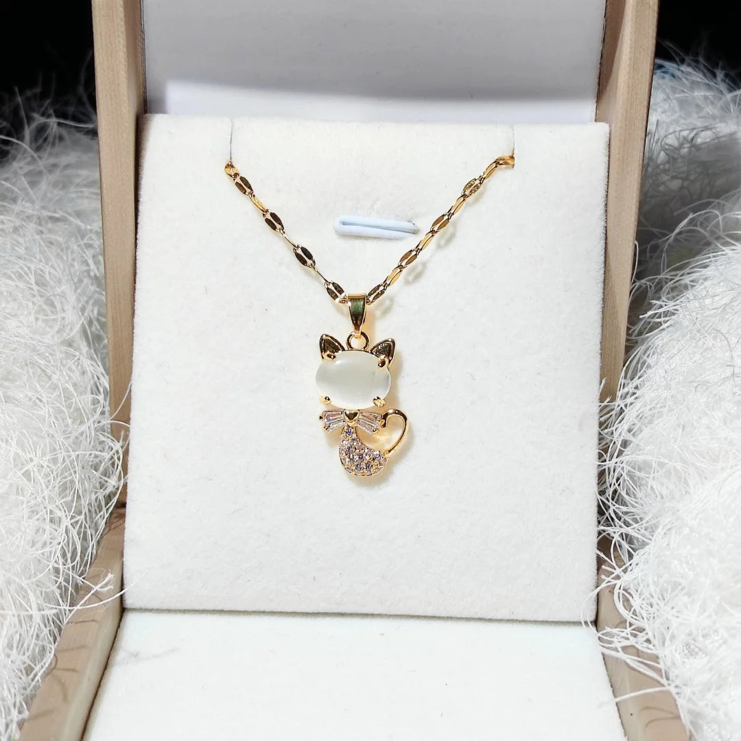Trendy Animal Collarbone Necklaces for Women - Creative Cat Design with Stainless Steel Chain