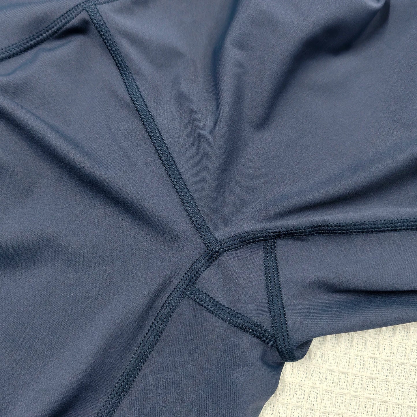 Fashionable women's yoga pants, fitness exercise cycling jogging pants