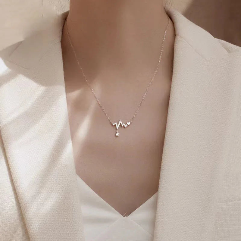 Romantic Cherry Blossoms Flower Necklace For Women Shiny Crystal Zircon Butterfly Flower Pearl Clavicle Chain Girl Party Jewelry