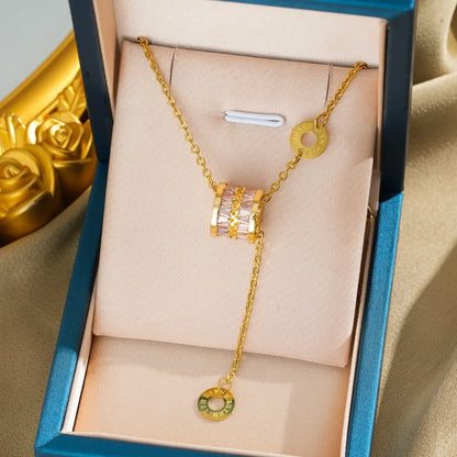 The new large-waist necklace is a high-end and versatile accessory for women with a light luxury and niche design