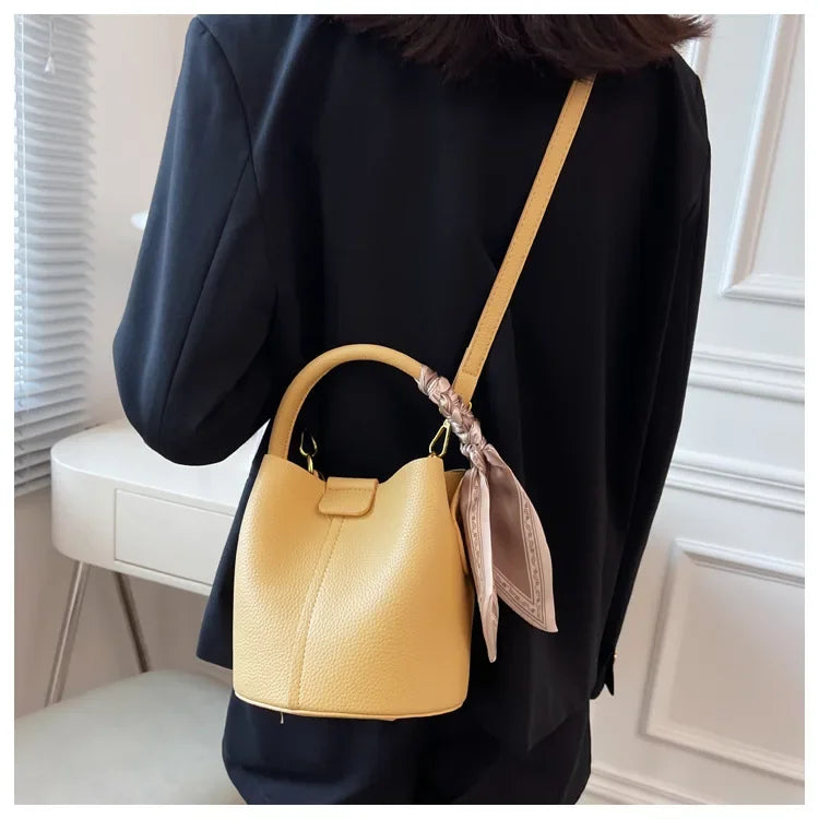 Fashion Women Crossbody Bags Autumn Winter Shoulder Bags Luxury Brand Design Bucket Bag Ladies PU Leather Portable Hand Bags