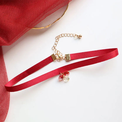 Fashion Lace Necklace For Women Adjustable Elegant Snowfake Strawberry Pendant Velvet Choker Necklace Collar Party Jewelry Gift