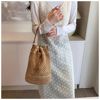 Weaving Bag Women 2024 New Fashion Bucket Bag Summer Niche Hundred Straw Beach Single Shoulder Crossbody Bag