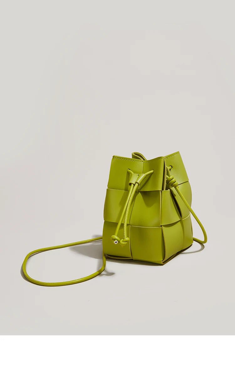 Weave Handbag Women Woven Bags Small Drawstring Bucket Shoulder Messenger Bags Luxury Famous Brand Designer Purse Female bag