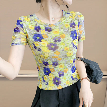 Summer Tops for Women: Breathable Mesh-Lined Slim Fit Tee with Trendy Prints Youthful Mother's Casual Short Sleeve T Shirts