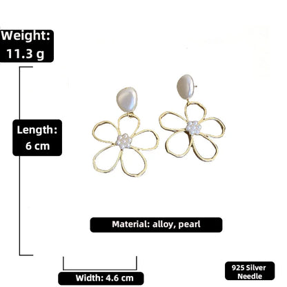 Simple Pearl Flower Earrings For Women Fashion High-End Metal Sense Temperament Earrings 2022 Trend