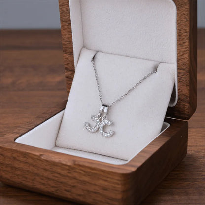 2025 New Necklace For Women, Non Fading C Letter Pendant, Light Luxury, Niche High-end, Sensational And Explosive Product