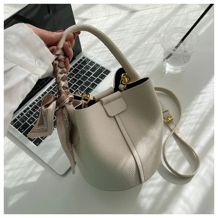 Fashion Women Crossbody Bags Autumn Winter Shoulder Bags Luxury Brand Design Bucket Bag Ladies PU Leather Portable Hand Bags