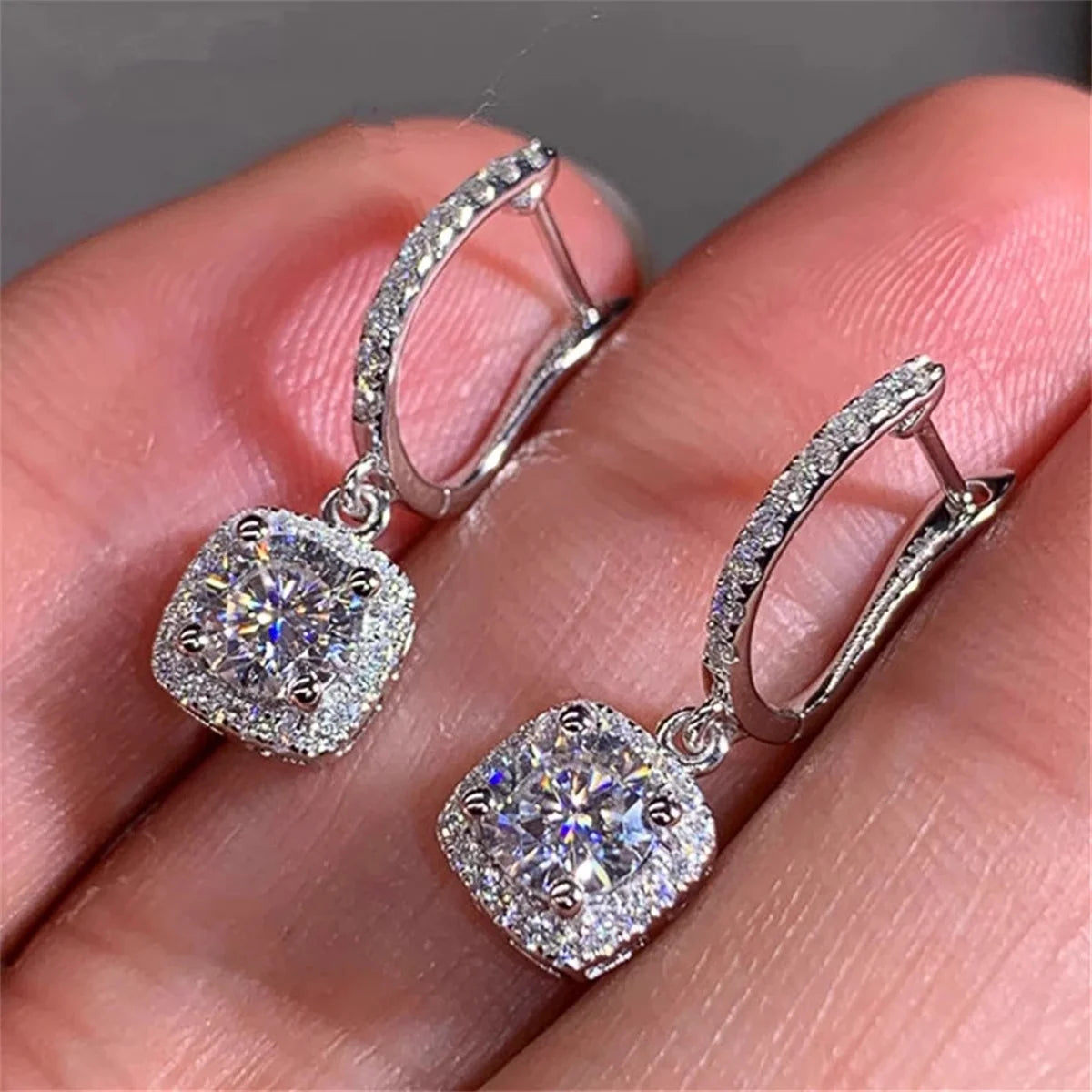 Pair of Elegant 925 Sterling Silver Geometric Embedded Earrings Luxury Design Fashionable Women's Jewelry Suitable for Daily Wea