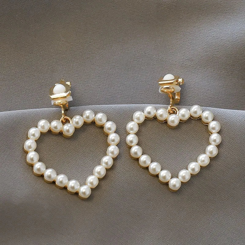 Korean Style Clip on Earrings No Pierced Earrings Women's Party Birthday Fashion Flower Heart Cute Cuff Earrings Ear Clip Gift