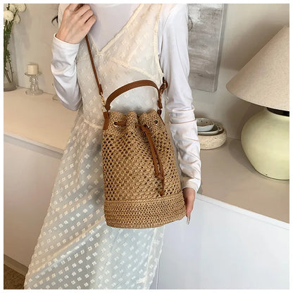 Weaving Bag Women 2024 New Fashion Bucket Bag Summer Niche Hundred Straw Beach Single Shoulder Crossbody Bag