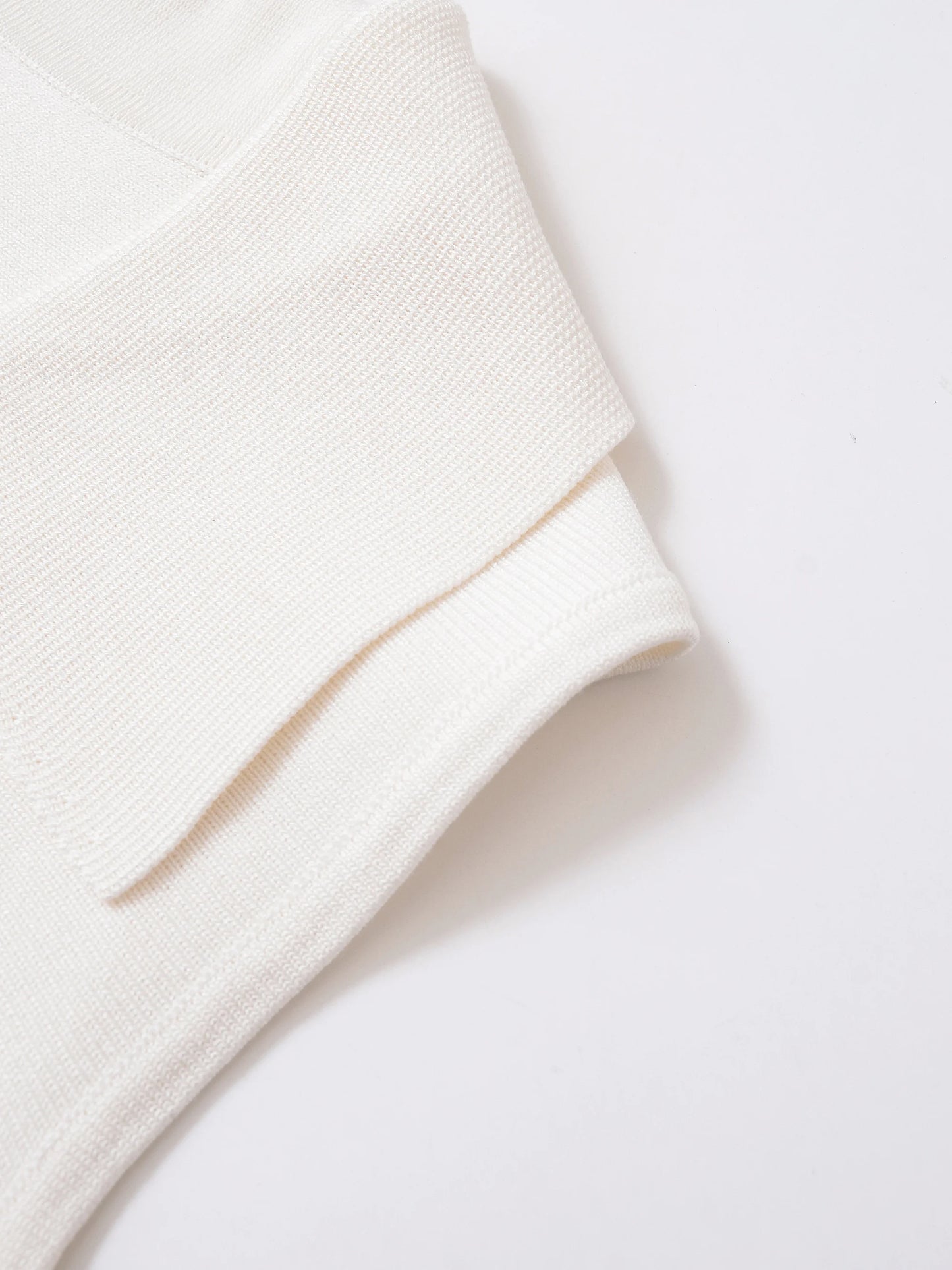 Women's clothing 2025 summer new product fashion European and American style short skirt style knitted vest top