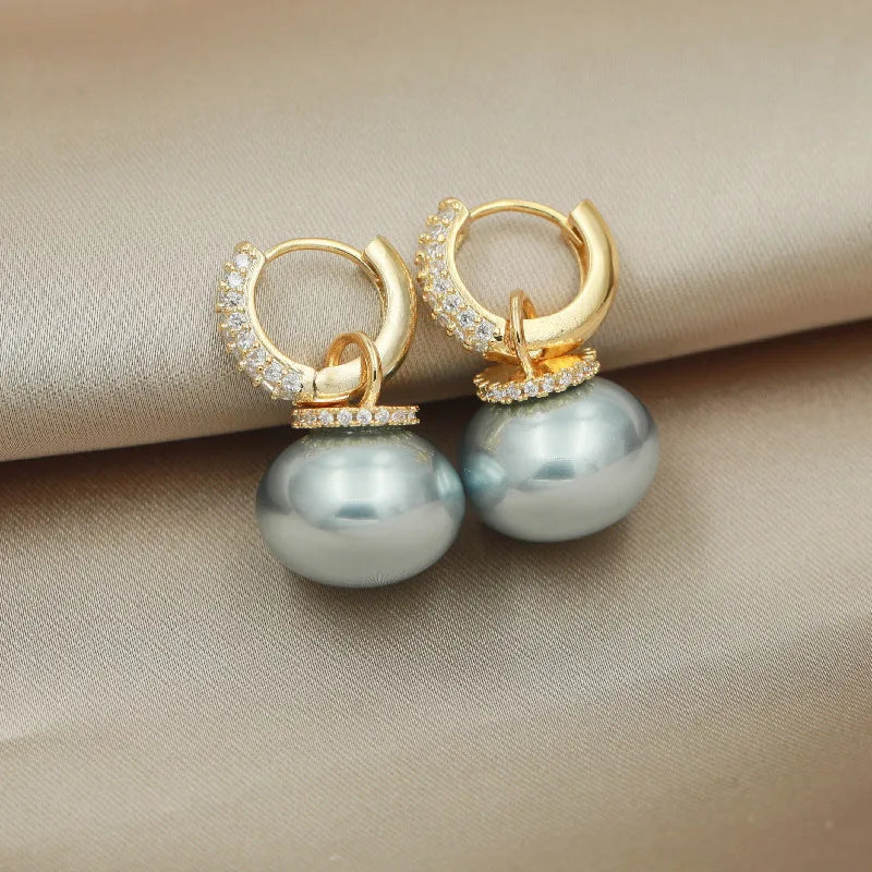 Korean Version High Quality New Atmospheric One Two Wear Colorful Blue Pearl Circle Ear Button Design Eardrop for Girls.
