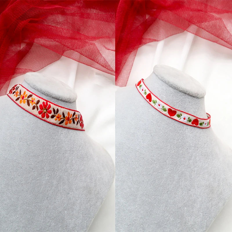 Fashion Lace Necklace For Women Adjustable Elegant Snowfake Strawberry Pendant Velvet Choker Necklace Collar Party Jewelry Gift