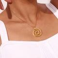 Fashionable Round Circle Necklace Accessory Swirl Pendant Collarbone Chain for Women Adjustable Chain Choker Jewelry