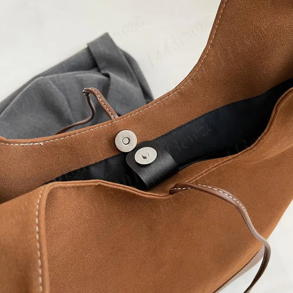 Women PU Tote Bag Designer Shoulder Bags Fashion Bucket Bag Large Capacity Suede Tote Purse Handbag Stylish Commuting Bag