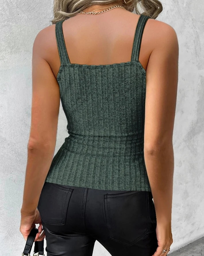 Top Women 2024 Summer Fashion Chain Decor Buttoned Casual V-Neck Sleeveless Plain Skinny Daily Ribbed Tank Top Y2K Clothes