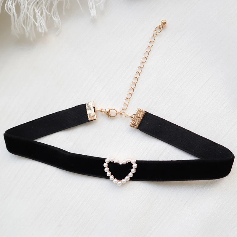 Black Choker Necklace For Women Elegant Lace Velvet Stretch Chain Gothic Flower Short Clavicle Neck Cord Aesthetic Jewelry Gift