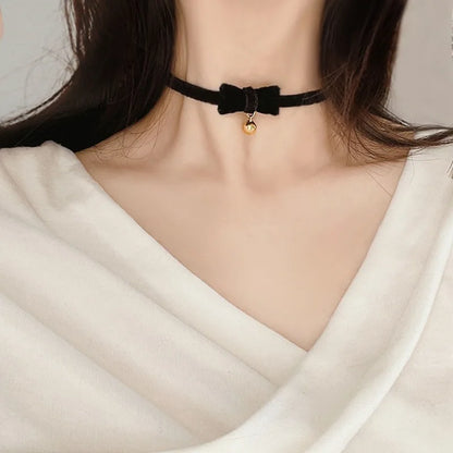 Black Choker Necklace For Women Elegant Lace Velvet Stretch Chain Gothic Flower Short Clavicle Neck Cord Aesthetic Jewelry Gift
