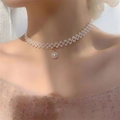 1 New Pearl Necklace For Women's Fashion Light Luxury Niche Design High-End Feeling Collarbone Chain Short Fashion Necklace