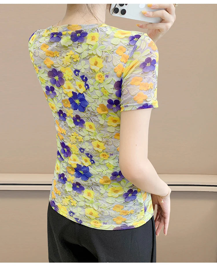 Summer Tops for Women: Breathable Mesh-Lined Slim Fit Tee with Trendy Prints Youthful Mother's Casual Short Sleeve T Shirts
