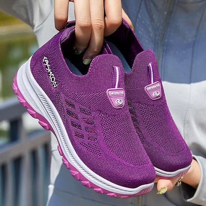 Women's Flat Shoes Slip on Casual Shoes New Luxury Platform Loafers Knitted Breathable Sneakers Soft Sole Lightweight Mom Shoes