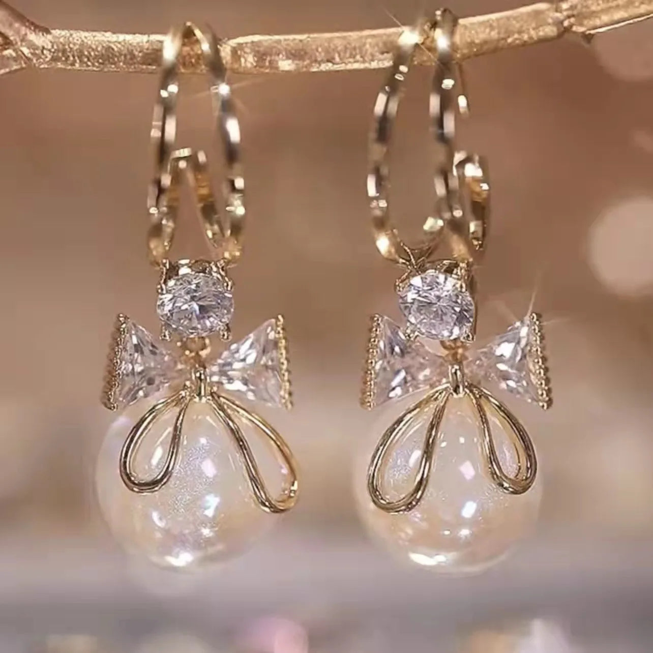 Sweet Earrings High End Feeling Pearl Bow Earrings Diamond Studded Earrings Fashionable Temperament Earrings And Earrings