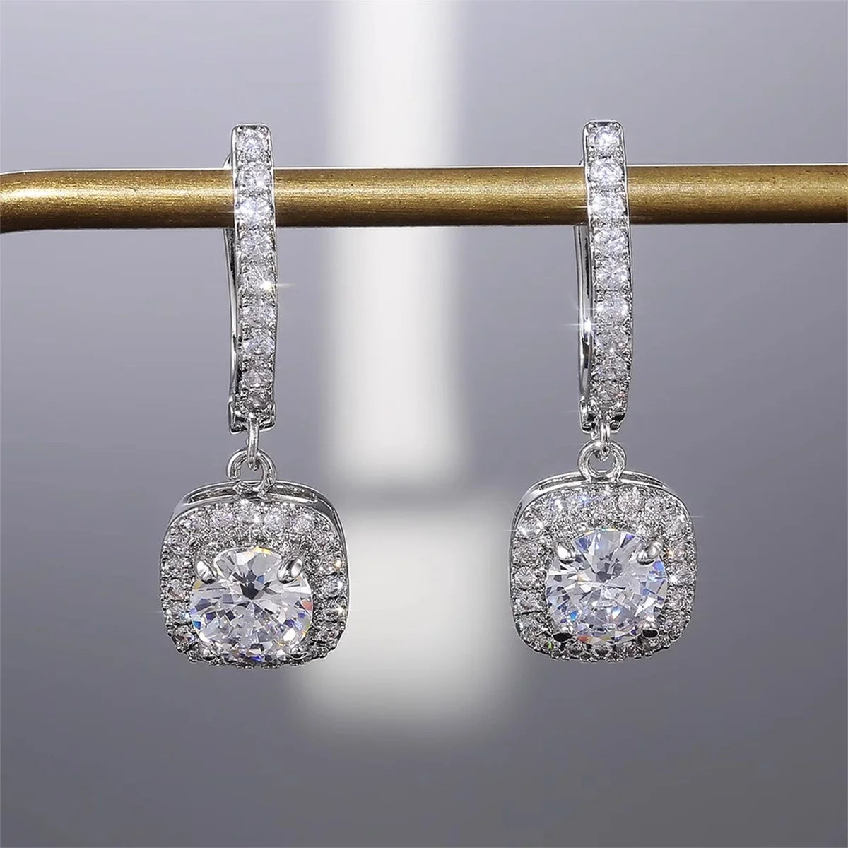 Pair of Elegant 925 Sterling Silver Geometric Embedded Earrings Luxury Design Fashionable Women's Jewelry Suitable for Daily Wea