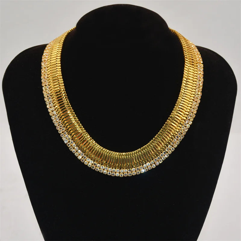 Personalized design, multi-layer metal strap with diamond necklace, European and American sexy collarbone chain, high-end feelin