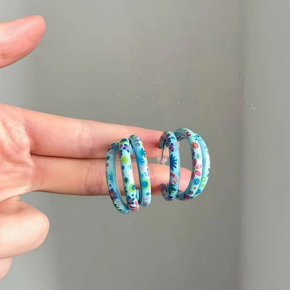 A Pair of Exaggerated Printed Three-ring C-shaped Earrings for Women, Suitable for Gifting and Fashionable Earrings